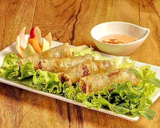 Rouleaux de printemps vietnamiens «Nems» (4 pcs)